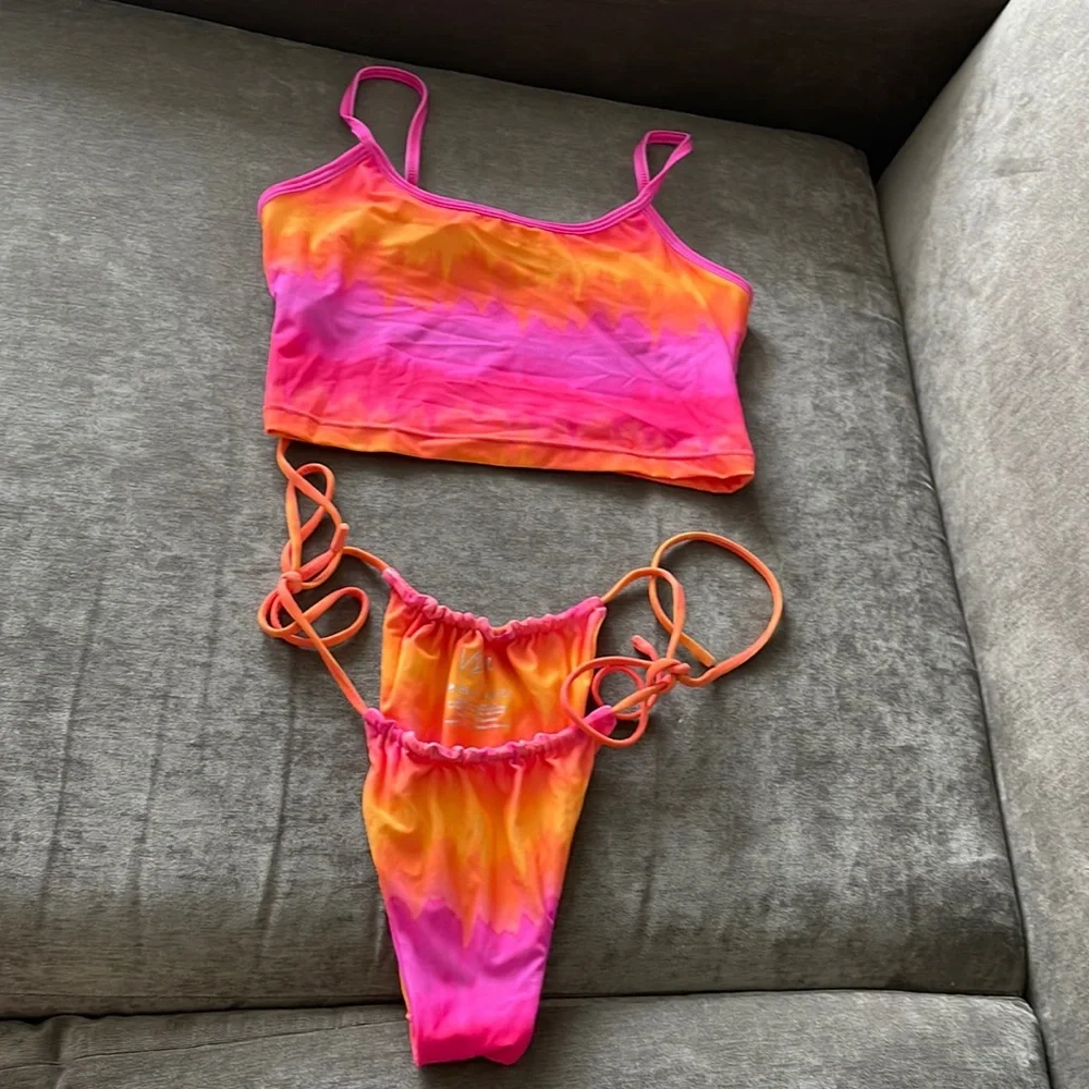 VDM the label tie dye bikini set - Picture 3 of 5